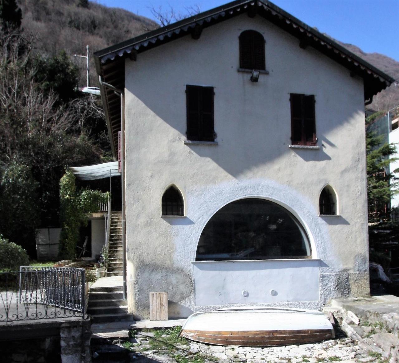 House On The Lake Shore Of Laglio Exterior foto